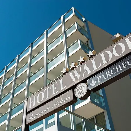 Waldorf 4*