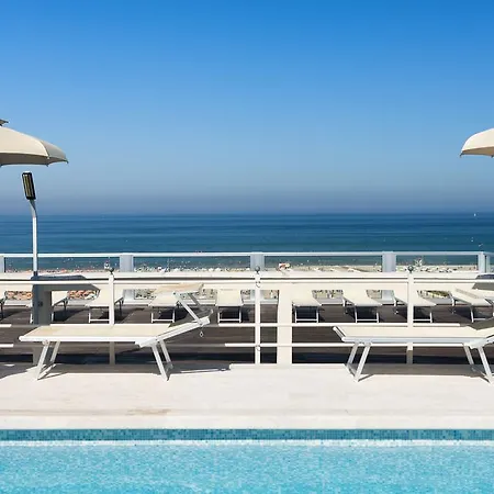 Waldorf 4* ريميني