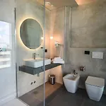 Waldorf Hotel