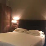 Waldorf 4*