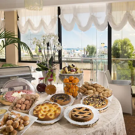 Hotel Waldorf 4*