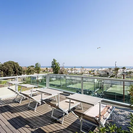 Waldorf Hotel 4*