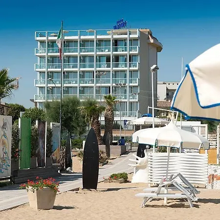 Waldorf Szálloda 4*