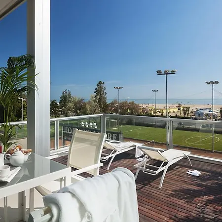 Waldorf Otel 4*