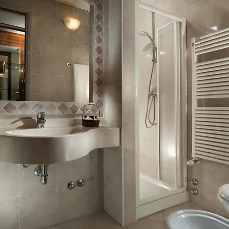 Hotel Waldorf 4*